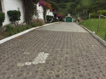 QUINTA PUEMBO VIA ARRAYANES APTA PARA PROYECTO