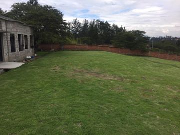 QUINTA PUEMBO VIA ARRAYANES APTA PARA PROYECTO