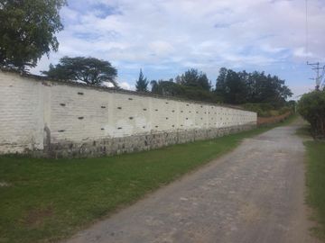 QUINTA PUEMBO VIA ARRAYANES APTA PARA PROYECTO