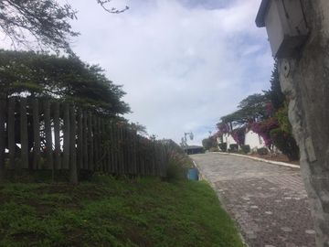 QUINTA PUEMBO VIA ARRAYANES APTA PARA PROYECTO