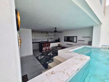 Penthouse con dos albercas, doble altura, rooftop, venta Montebello Mérida.