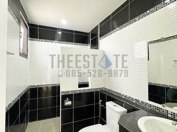 4 Bedroom House in San Sai for Sale