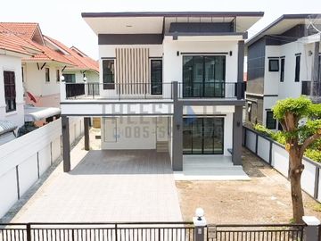 4 Bedroom House in San Sai for Sale