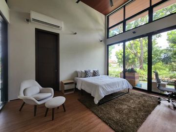 The Manila Southwoods Huge 2 BR (w/ Den) House!
