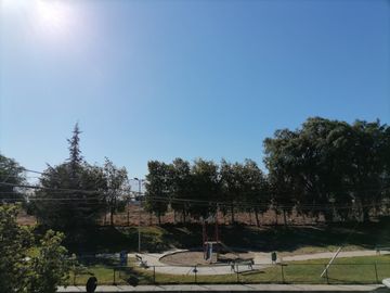 Vende Casa Cuatro Dormitorios Estacionamiento