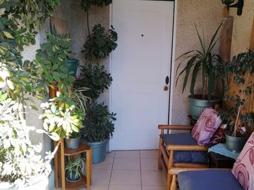 Vende Casa Cuatro Dormitorios Estacionamiento