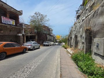 VENDO CASA EN PUERTO VALLARTA, COL. CENTRO PUERTO VALLARTA, JALISCO, 4 CUADRAS MALECON