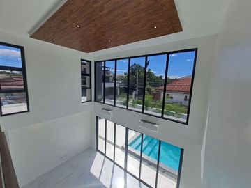 5BR House and Lot in BF Homes