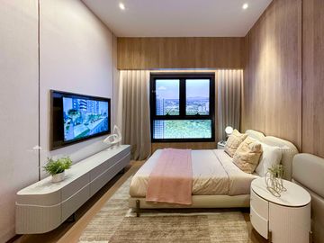 The Velaris Residences - North Tower by Hong Kong Land & Robinson Condo for Sale!
