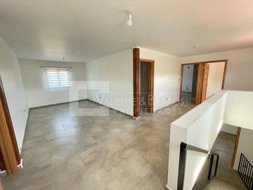 GRAN CASA EN VENTA EN DOÑA MATILDE - MACHALI