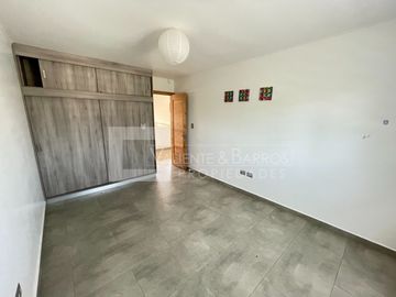 GRAN CASA EN VENTA EN DOÑA MATILDE - MACHALI