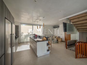 Casa en Venta en laguna 1 residencial en Puerto Cancún, Quintana Roo.