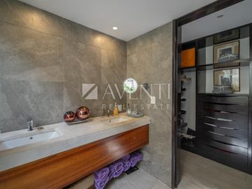 Casa en Venta en laguna 1 residencial en Puerto Cancún, Quintana Roo.
