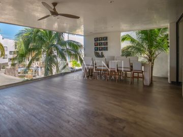 Casa en Venta en laguna 1 residencial en Puerto Cancún, Quintana Roo.