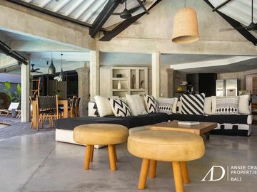 LEASEHOLD TROPICAL BALINESE DESIGN 4-BEDROOM IN SEMINYAK