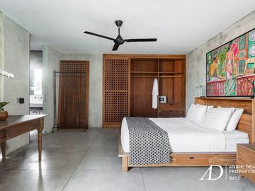 LEASEHOLD TROPICAL BALINESE DESIGN 4-BEDROOM IN SEMINYAK