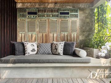 LEASEHOLD TROPICAL BALINESE DESIGN 4-BEDROOM IN SEMINYAK