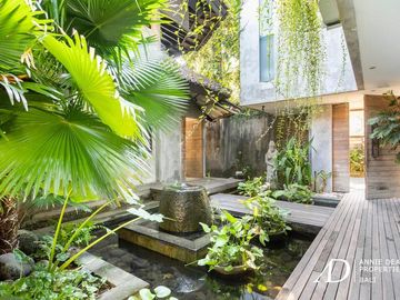 LEASEHOLD TROPICAL BALINESE DESIGN 4-BEDROOM IN SEMINYAK