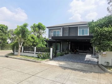 ขายด่วน!!! ราคาพิเศษสุด บ้านเดี่ยว ทำเลดี หมู่บ้าน เซนโทร วัชรพล หลังมุม ติดถนนสุขาภิบาล 5 ใกล้ทางด่วน บ้านหลังใหญ่ พื้นที่ 64.2 ตรว. 4 ห้องนอน 3 ห้อง
