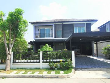 ขายด่วน!!! ราคาพิเศษสุด บ้านเดี่ยว ทำเลดี หมู่บ้าน เซนโทร วัชรพล หลังมุม ติดถนนสุขาภิบาล 5 ใกล้ทางด่วน บ้านหลังใหญ่ พื้นที่ 64.2 ตรว. 4 ห้องนอน 3 ห้อง