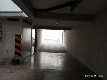 SURCO BAJO DE PRECIO!!!!!!!!! URB. LOS ROSALES VENTA COMODO DUPLEX EN 1ER PISO.