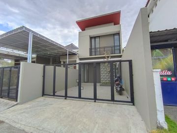TURUN HARGA DIJUAL RUMAH DI TIMUR PASAR GENTAN