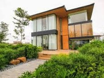 ONE ONLY!! NEWLY RE OPEN QUALITY, ELEGANT & MODERN HOUSE & LOT FOR SALE IN EXCLUSIVE VILLAGE OF ENCLAVE ALABANG IN METRO MANILA