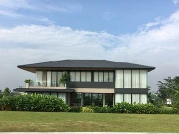 ONE ONLY!! NEWLY RE OPEN QUALITY, ELEGANT & MODERN HOUSE & LOT FOR SALE IN EXCLUSIVE VILLAGE OF ENCLAVE ALABANG IN METRO MANILA