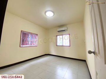 📢2-storey townhouse behind the edge of Soi West Railway Village, Hua Hin District, Prachuap Khiri Khan Province