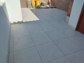 CASA DE ESTRENO DE 3 PISOS EN LA UNIÓN – POMALCA- CHICLAYO.