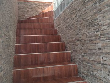 CASA DE ESTRENO DE 3 PISOS EN LA UNIÓN – POMALCA- CHICLAYO.