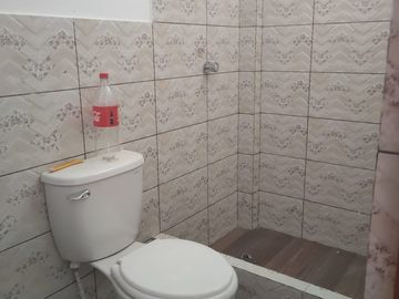 CASA DE ESTRENO DE 3 PISOS EN LA UNIÓN – POMALCA- CHICLAYO.