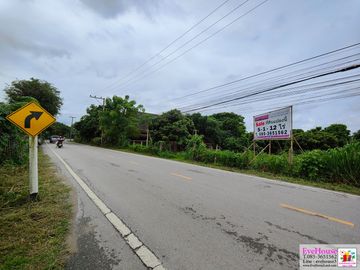 Land for sale in Pa Daet, Chiang Mai. near the 3rd Ring Road, Size 5 rai 112 sq.wa. Price 18,000/ sq wa Total 38 million