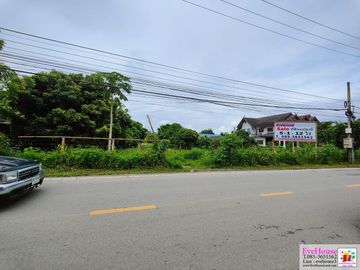 Land for sale in Pa Daet, Chiang Mai. near the 3rd Ring Road, Size 5 rai 112 sq.wa. Price 18,000/ sq wa Total 38 million