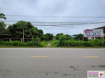 Land for sale in Pa Daet, Chiang Mai. near the 3rd Ring Road, Size 5 rai 112 sq.wa. Price 18,000/ sq wa Total 38 million