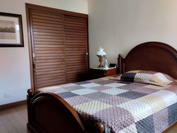 Apartamento en Venta Conquistadores Medellin Venta de Espectacular apartamento rodead