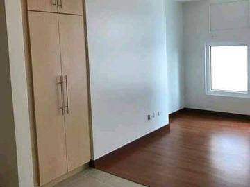 paseo de roces rent to own condo near salcedo legazpi village makati