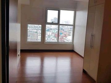 paseo de roces rent to own condo near salcedo legazpi village makati