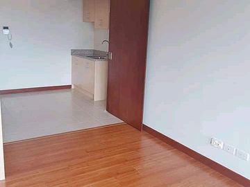 paseo de roces rent to own condo near salcedo legazpi village makati