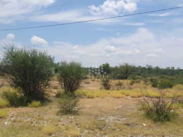 Terreno rústico sobre carretera Dr. González - Miguel Aleman.