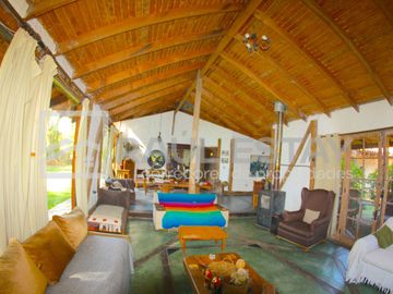 Vendemos Casa amplia con terreno de 7.897 mts/2
