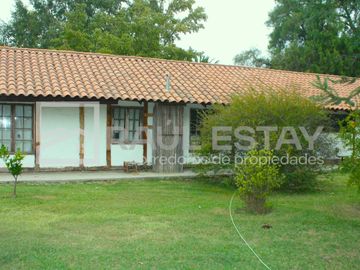 Vendemos Casa amplia con terreno de 7.897 mts/2