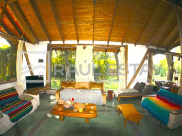Vendemos Casa amplia con terreno de 7.897 mts/2