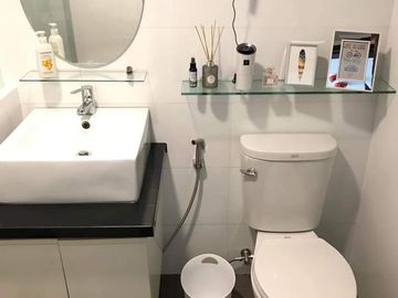 1-Bedroom Fully Furnished Loft Unit in Mandaue, Cebu City