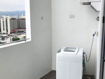 1-Bedroom Fully Furnished Loft Unit in Mandaue, Cebu City