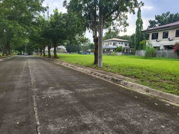Lot In Southwoods For Sale 1.6 KM From Southwoods Exit Near The Centra Park Facing East And South