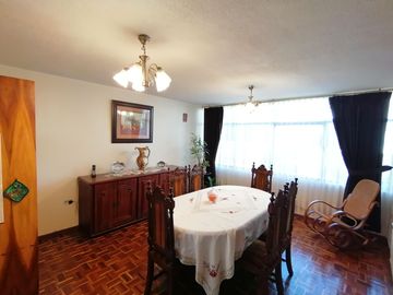Amplia casa en Venta ideal para Casa Rentera
