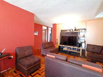 Amplia casa en Venta ideal para Casa Rentera
