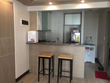 FOR SALE Fully Furnished Studio unit in Greenbelt Hamilton 1