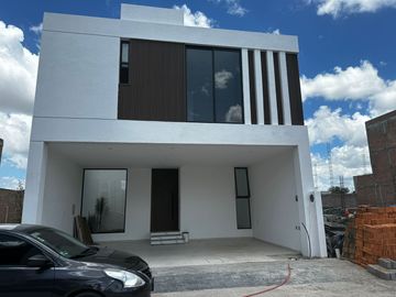 PREVENTA CASA AL NORTE BOSQUE REAL AGUASCALIENTES
